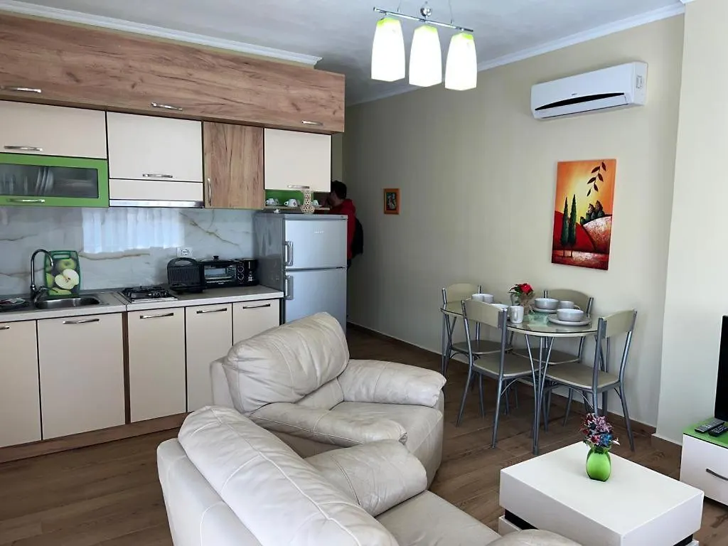 גולם Skampini Qerret Apartments אלבניה